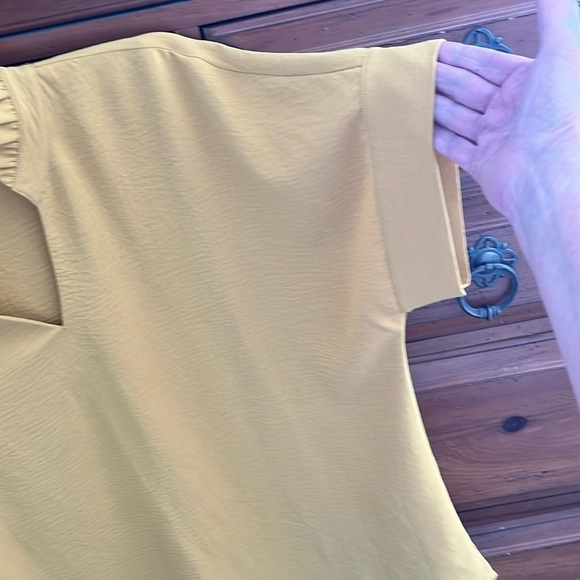 Jodifl Gold Blouse Top Size X-Large - Picture 3 of 7